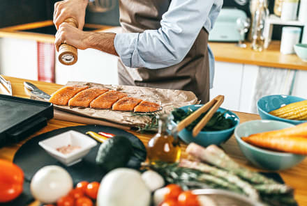 Eat These Foods To Lower Your Dementia Risk By Up To 17%, Study Says