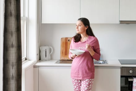 I'm A Dermatologist & This Is What I Eat For Breakfast For Plump, Firm Skin