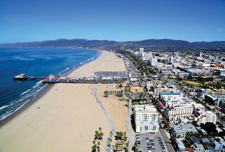 This SoCal Beach Town Is The Perfect Place To Recharge Your Mind & Body