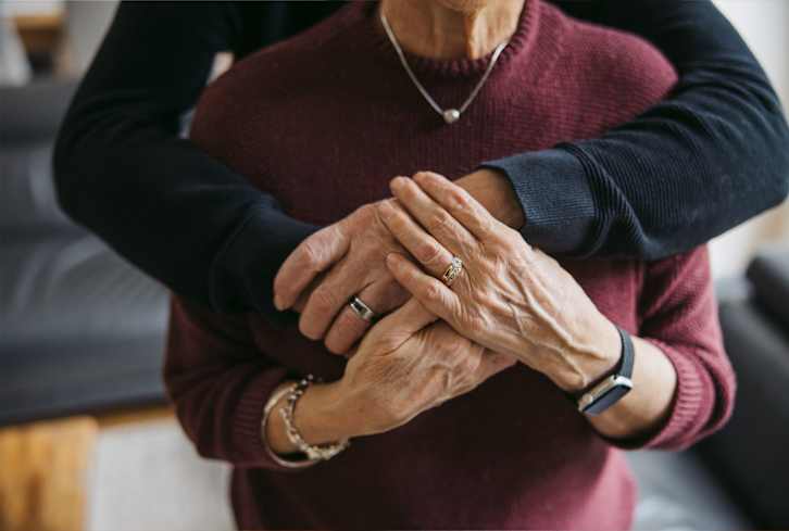 10 Early Signs Of Alzheimer's To Look For, From A Neuroscience Psychiatrist